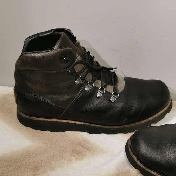 UGG boots - Picture 3 of 10